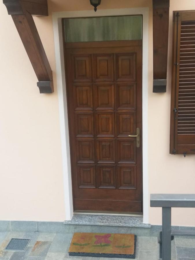 Casa Intignano - Camera Con Bagno E Portico Vista Lago Tremezzo Exterior photo